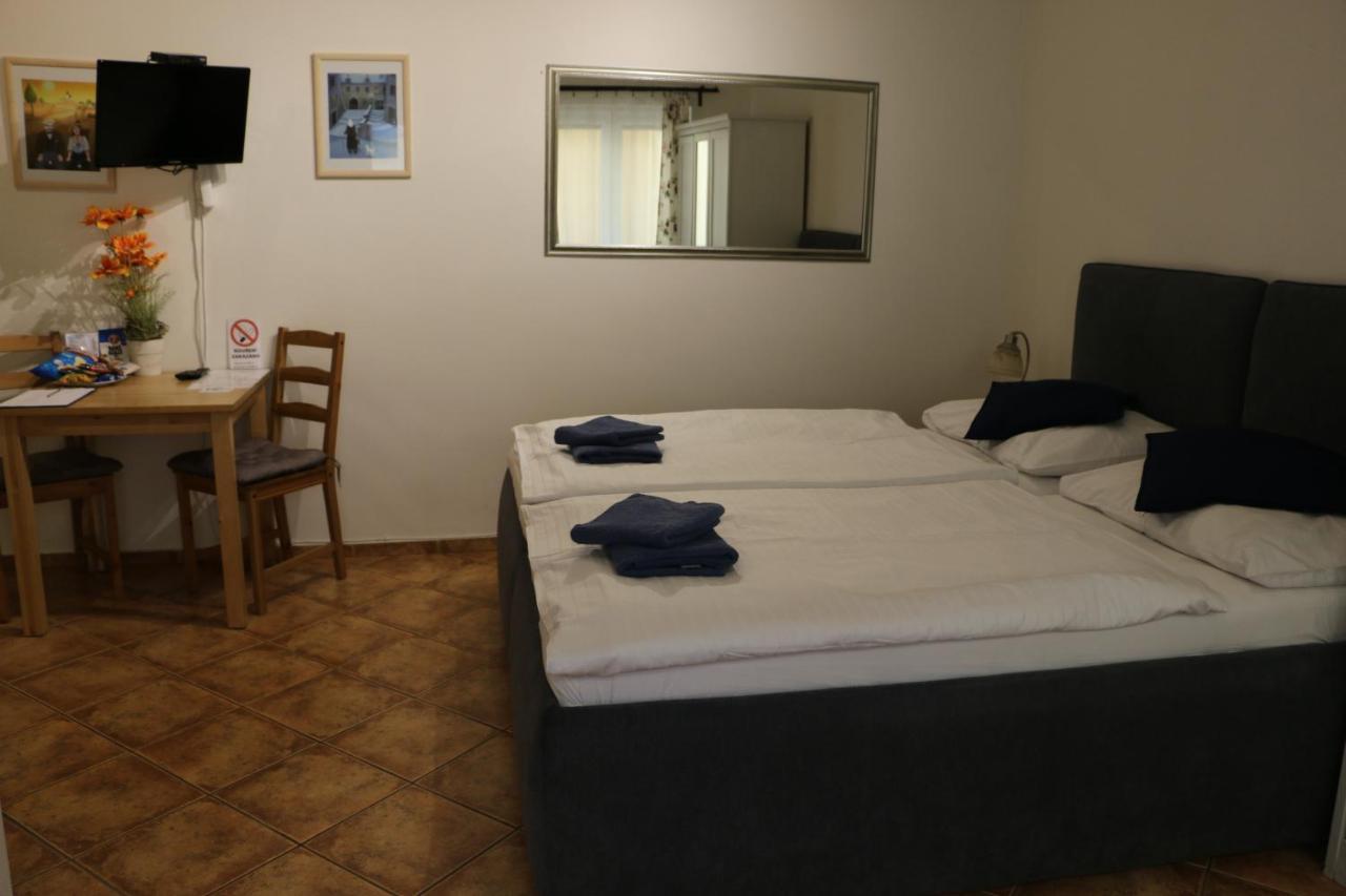 Penzion 4 Dvory Ceske Budejovice Luaran gambar