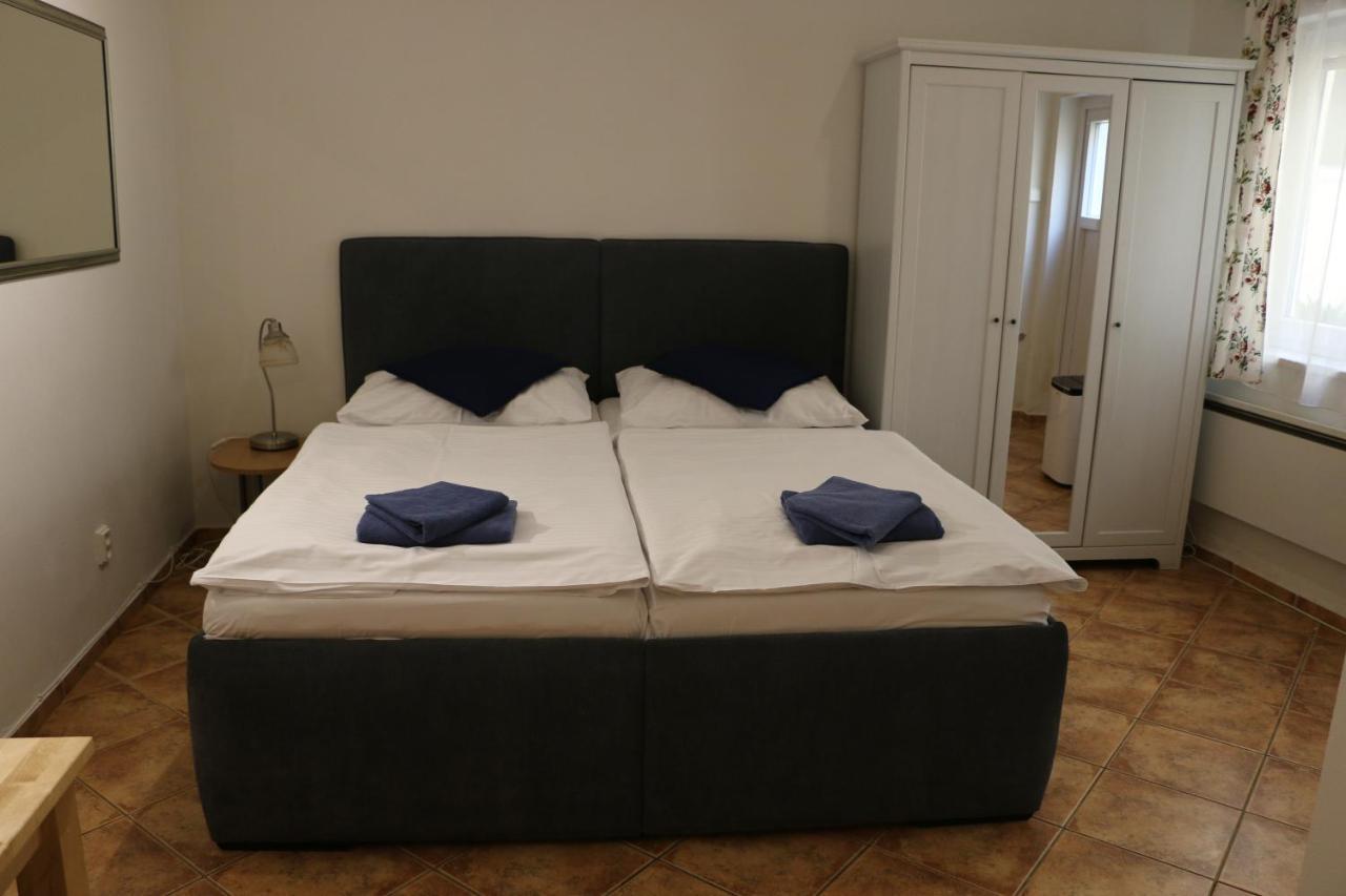 Penzion 4 Dvory Ceske Budejovice Luaran gambar