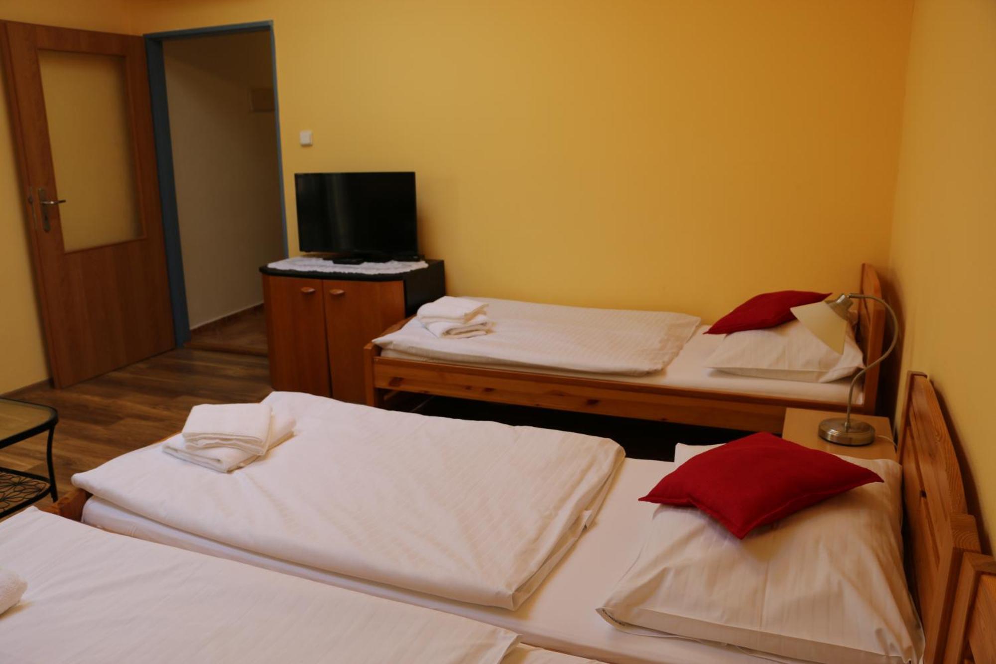 Penzion 4 Dvory Ceske Budejovice Luaran gambar