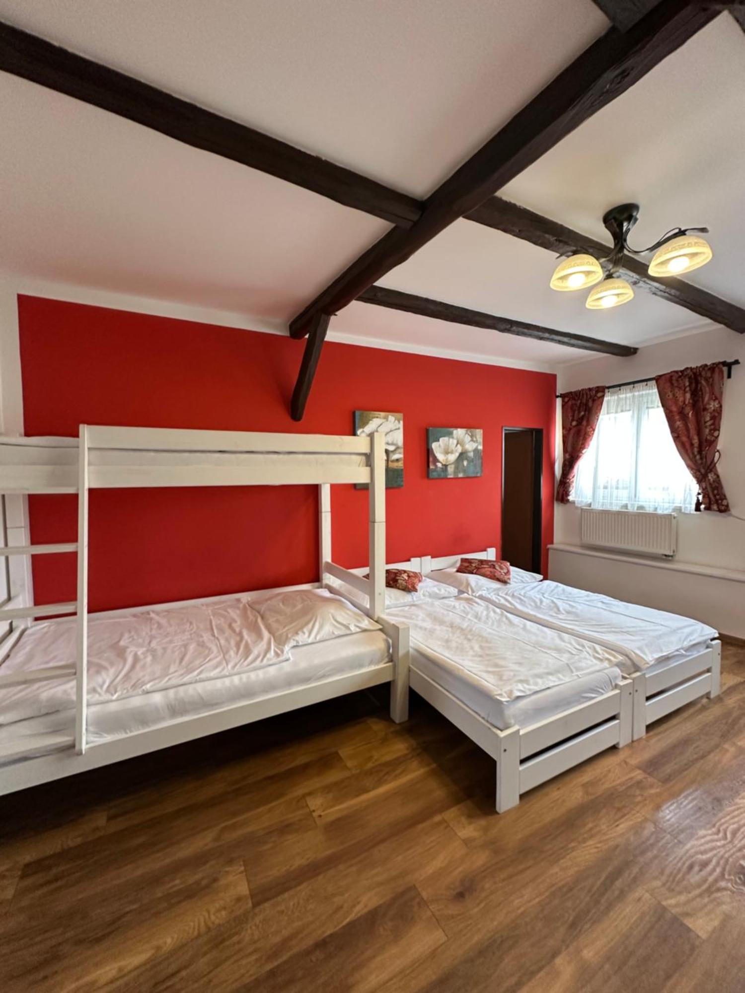 Penzion 4 Dvory Ceske Budejovice Luaran gambar