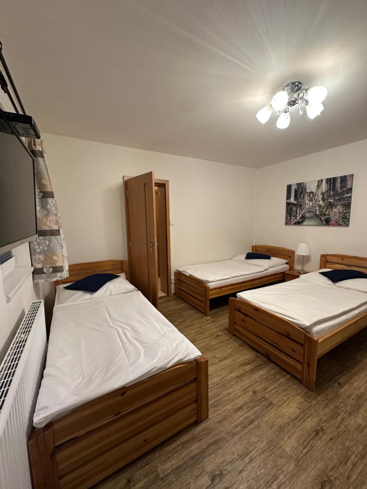 Penzion 4 Dvory Ceske Budejovice Luaran gambar